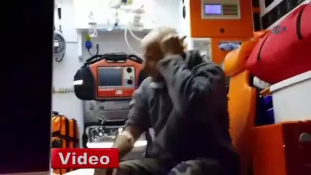 Otobüs Yan Yattı: 25 Yaralı