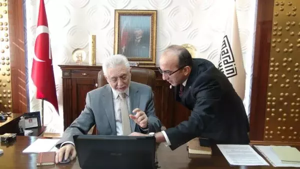 Artuklu'nun Yeni Rektör Vekili: Üniversiteden Çalınan Bir Kağıtta 76 Milyonun Hakkı Var Artuklu'nun Yeni Rektör Vekili: Üniversiteden Çalınan Bir Kağıtta 76 Milyonun Hakkı Var