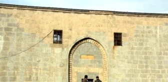 Hakkari'de Tarihi Medrese Muamması