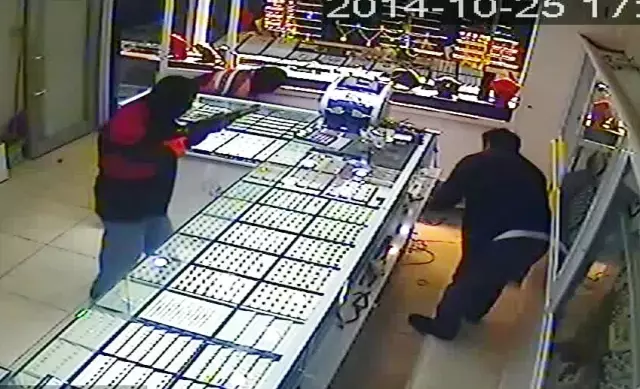 Filmleri Aratmayan Kuyumcu Soygunu Kamerada