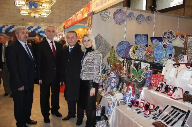 Ege İlleri Tanıtım Günleri Etkinliğine Bu Yıl Kütahya Ev Sahipliği Yaptı Ege İlleri Tanıtım Günleri Etkinliğine Bu Yıl Kütahya Ev Sahipliği Yaptı