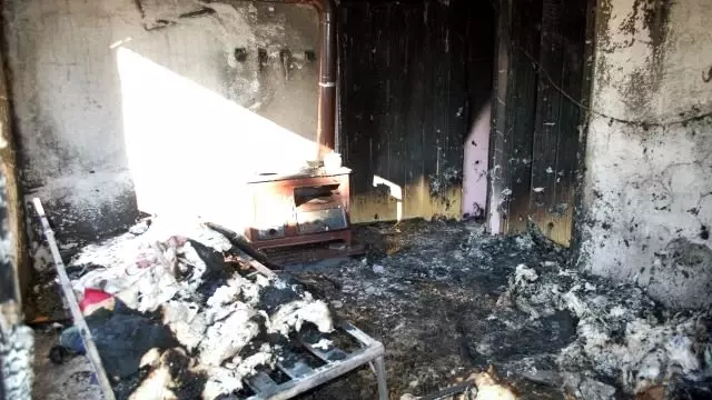 Kozan�daki Ev Yangınında 2 Kişi Ağır Yaralandı Haberler
