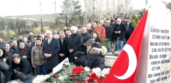 Deniz Yarbay Ali Tatar'a Mezarı Başında Anma Töreni