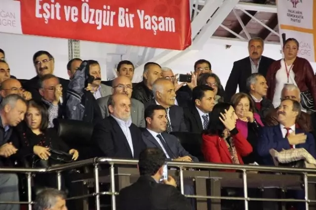 Hdp Eş Genel Başkanı Selahattin Demirtaş Mersin'de
