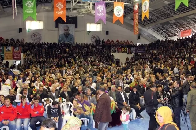 Hdp Eş Genel Başkanı Selahattin Demirtaş Mersin'de