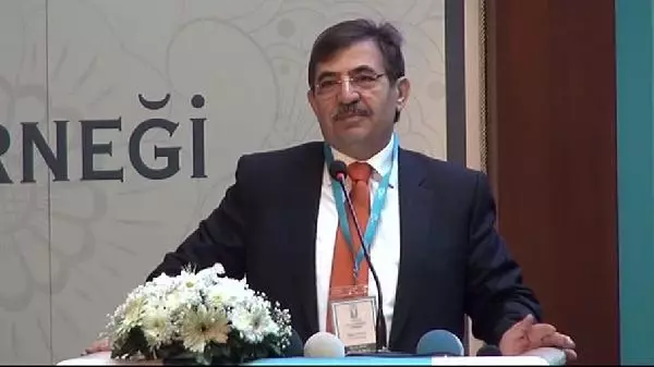 Bakan Güllüce Türkiye Dil ve Edebiyat Derneği 3. Olağan Kongresi'nde Konuştu... Bakan Güllüce Türkiye Dil ve Edebiyat Derneği 3. Olağan Kongresi'nde Konuştu...
