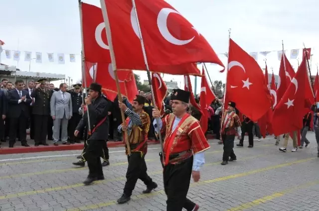 Tarsus'un Düşman İşgalinden Kurtuluşunun 93. Yıldönümü Törenlerle Kutlandı Tarsus'un Düşman İşgalinden Kurtuluşunun 93. Yıldönümü Törenlerle Kutlandı