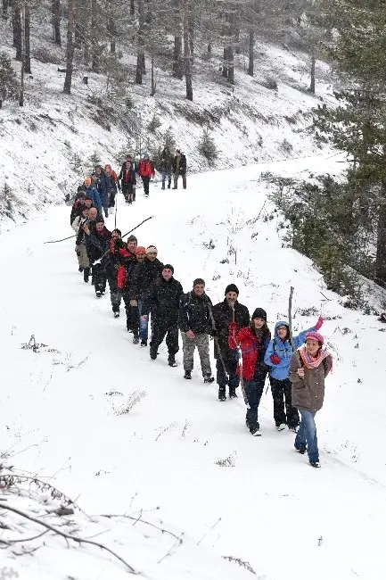 Gümüşhaneli Dağcılardan Yılın Son Yürüyüşü Cebeli Köyüne