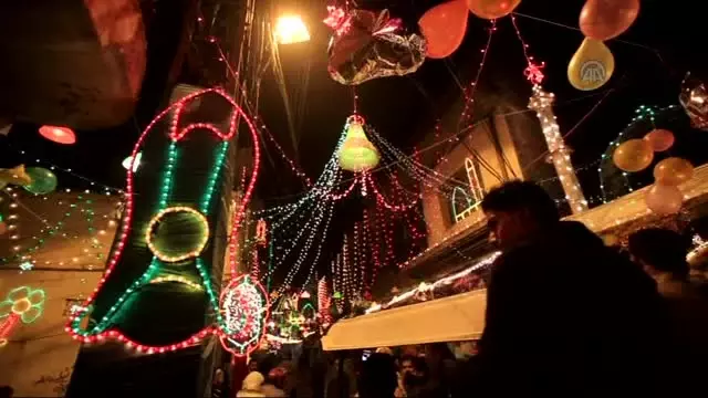 Pakistan'da Mevlid Kandili Pakistan'da Mevlid Kandili