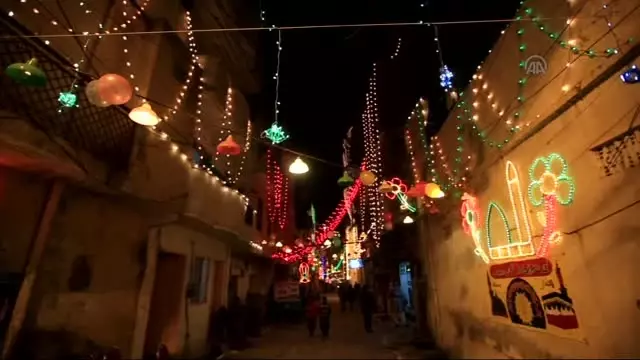 Pakistan'da Mevlid Kandili Pakistan'da Mevlid Kandili
