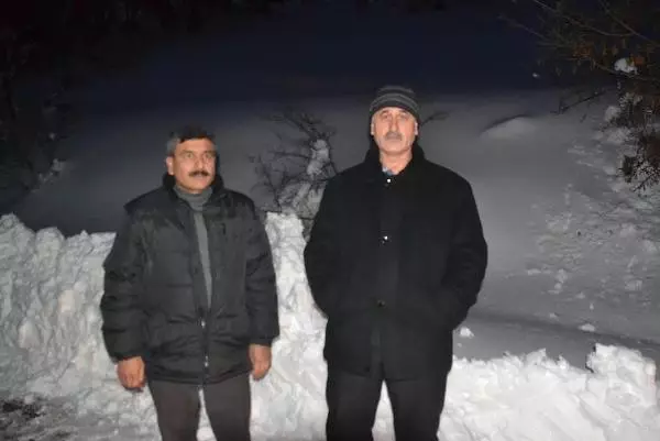 Savaştepe'de Kapalı Yollar Tek Tek Açılıyor