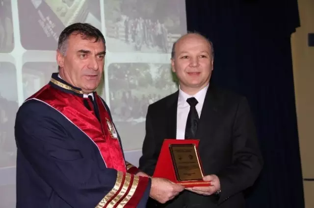Kurt: Çakma veya Gecekondu Ziraat Fakülteleri