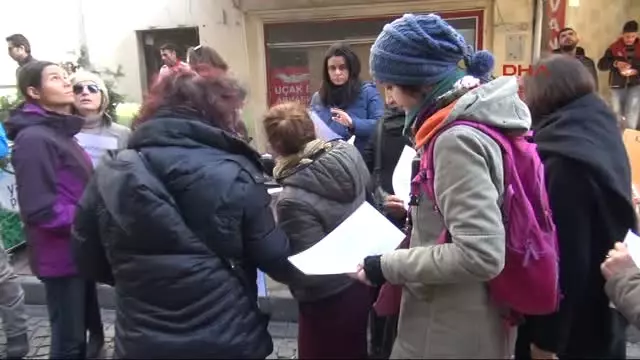 Sınır Tanımayan Kadınlar Platformu: Amina'nın Ölümü Tesadüf Değil Sınır Tanımayan Kadınlar Platformu: Amina'nın Ölümü Tesadüf Değil