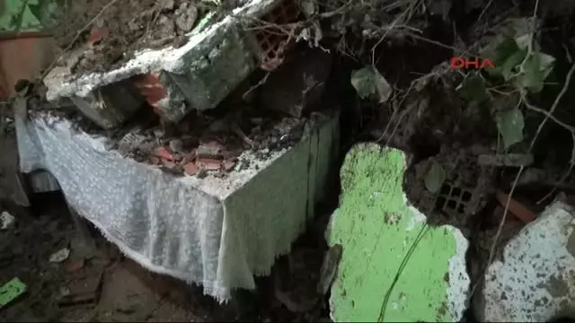 Zonguldak Yamaçtaki Ev Heyelanda Hasar Gördü Haberler