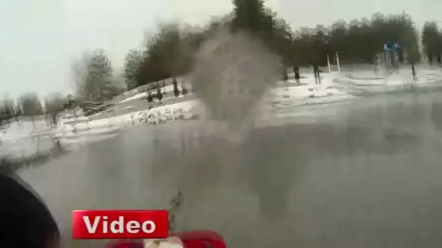 Nefes Kesen 'Buzda Kurtarma' Tatbikatı Nefes Kesen 'Buzda Kurtarma' Tatbikatı