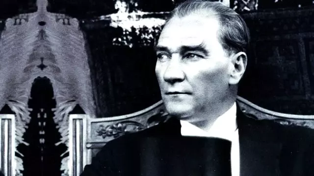 Ünlü Koleksiyoner: Belge Arşivimde; Atatürk, Galatasaray Taraftarıydı Ünlü Koleksiyoner: Belge Arşivimde; Atatürk, Galatasaray Taraftarıydı