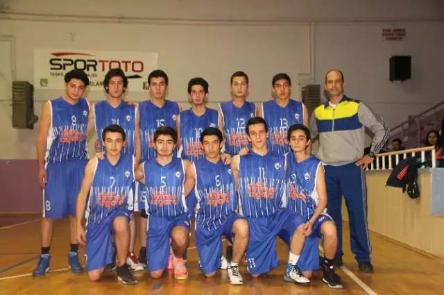Liseler Arası Genç Erkek ve Kız Basketbol Müsabakaları Sona Erdi Liseler Arası Genç Erkek ve Kız Basketbol Müsabakaları Sona Erdi