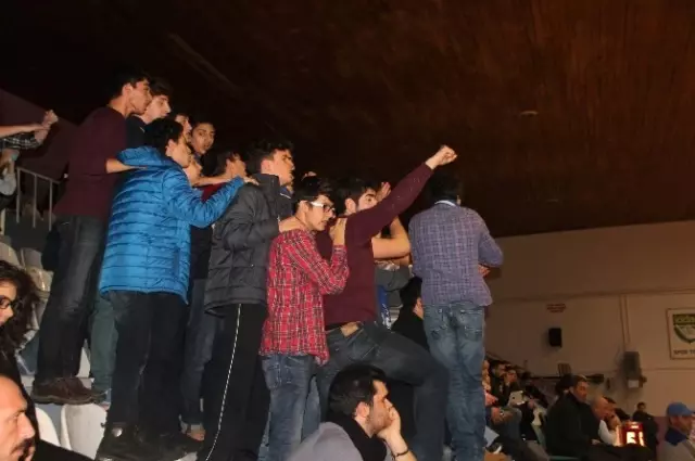 Liseler Arası Genç Erkek ve Kız Basketbol Müsabakaları Sona Erdi Liseler Arası Genç Erkek ve Kız Basketbol Müsabakaları Sona Erdi
