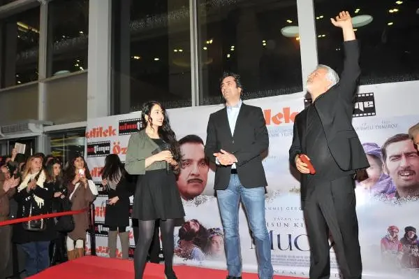Mahsun Kırmızıgül: Mucize'nin Gidişatından Memnunuz Mahsun Kırmızıgül: Mucize'nin Gidişatından Memnunuz