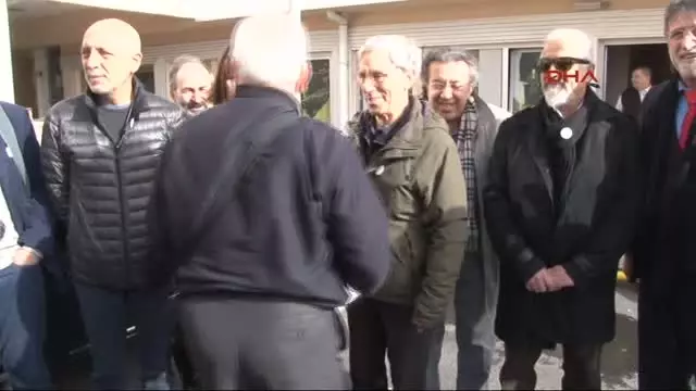 20 Yıl Sonra Aynı Yerde Buluştular