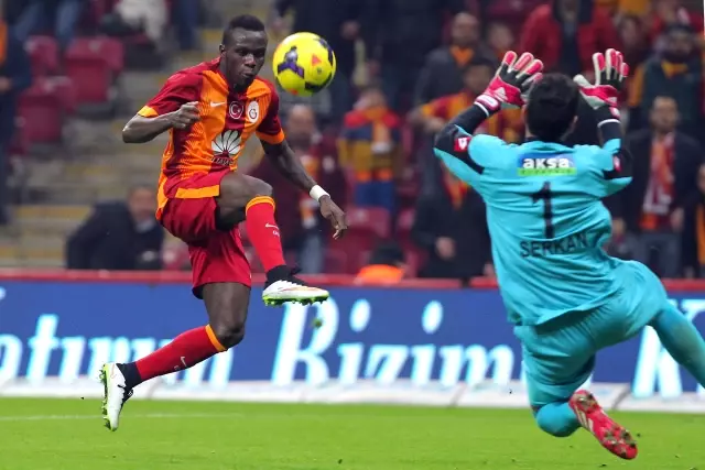 Galatasaray: 2 - Çaykur Rizespor: 0 (İlk Yarı) Galatasaray: 2 - Çaykur Rizespor: 0 (İlk Yarı)
