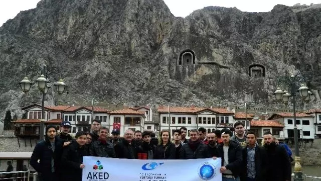 Belcika Dan 30 Turk Genci Amasya Da Canakkale