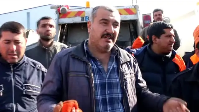 İskenderun'da Çöpçüler İş Bıraktı