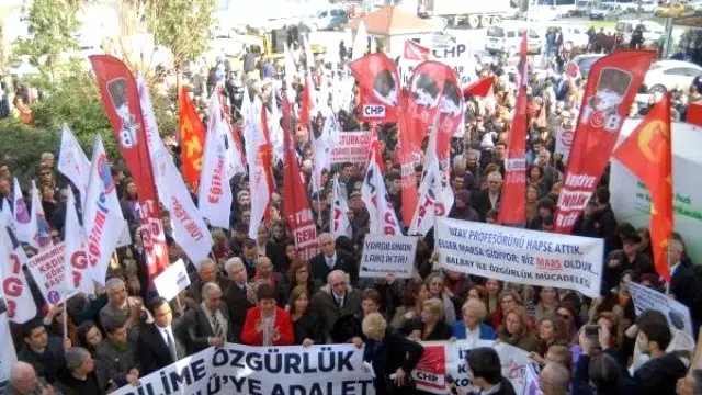 Türbana Engel Oldu Diye Cezaevine Giren Prof. Dr. Pekünlü, Yeniden Hakim Karşısında Türbana Engel Oldu Diye Cezaevine Giren Prof. Dr. Pekünlü, Yeniden Hakim Karşısında