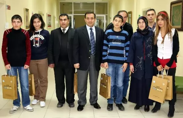 Görme Engelli Yasin Satrançta Türkiye İkincisi Oldu