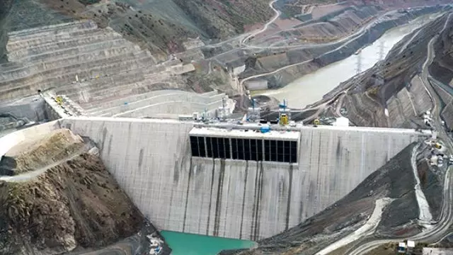 BEYHAN I BARAJI SU TUTMAYA BAŞLADI BEYHAN I BARAJI SU TUTMAYA BAŞLADI