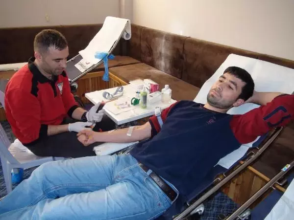 Çorap Fabrikasında Kan Vermek İçin Üretime 1 Gün Ara Verildi