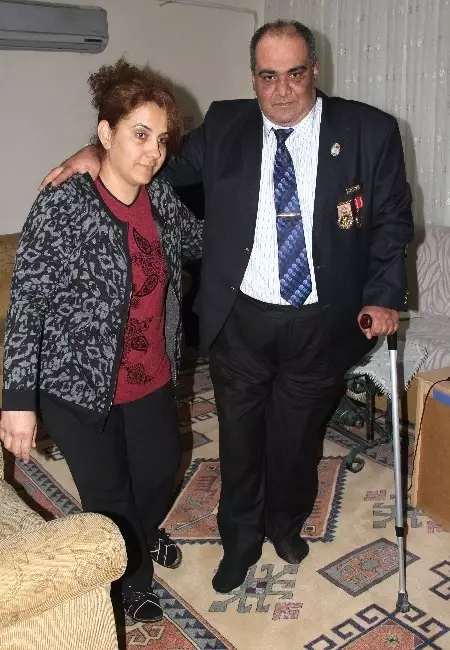 Hayat Arkadaşının Sevgisi Başından Yaralanan Gaziyi Ayağa Kaldırdı