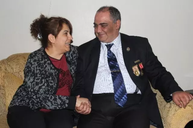 Hayat Arkadaşının Sevgisi Başından Yaralanan Gaziyi Ayağa Kaldırdı