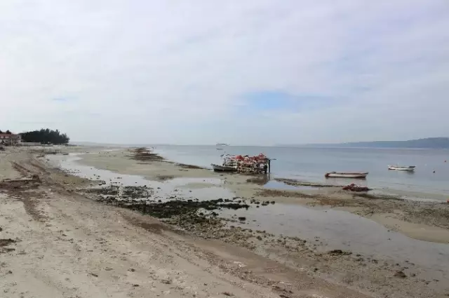 Çanakkale'de Deniz Çekildi