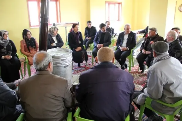 Eş Başkanlar Gürpınar'da Eş Başkanlar Gürpınar'da
