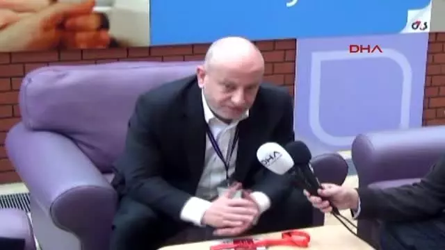 Laydy Diana'nin Açtığı Liverpool Kadın Hastanesi'nde Tüp Bebek Bölümünde Bashekim Olan Dr. Rafet... Laydy Diana'nin Açtığı Liverpool Kadın Hastanesi'nde Tüp Bebek Bölümünde Bashekim Olan Dr. Rafet...