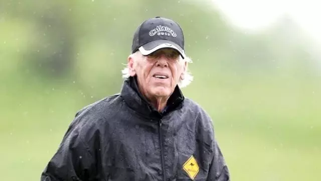 Hollanda'nın Efsane Hocalarından Beenhakker, Hamzaoğlu'nu Aradı Hollanda'nın Efsane Hocalarından Beenhakker, Hamzaoğlu'nu Aradı