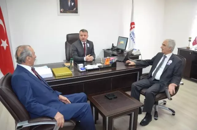 Ordu Defterdarı Pişkin'den Fatsa Vergi Dairesine Ziyaret Ordu Defterdarı Pişkin'den Fatsa Vergi Dairesine Ziyaret