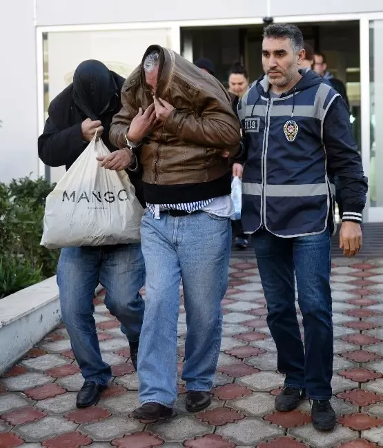 Antalya�da Fuhuşa Aracılık Eden 11 Şüpheli Adliyeye Sevk