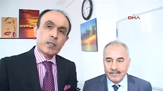 Uyum Kitabını Başkonsolos Tanıttı Uyum Kitabını Başkonsolos Tanıttı