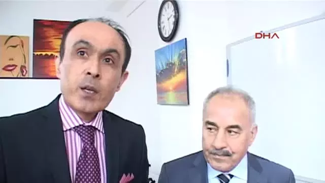Uyum Kitabını Başkonsolos Tanıttı Uyum Kitabını Başkonsolos Tanıttı