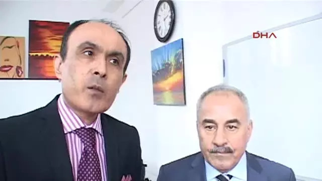 Uyum Kitabını Başkonsolos Tanıttı Uyum Kitabını Başkonsolos Tanıttı