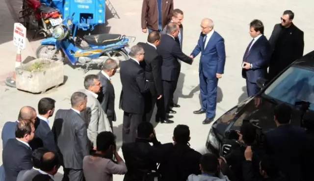 Ulaştırma Denizcilik ve Haberleşme Bakanı Elvan Mersin'de