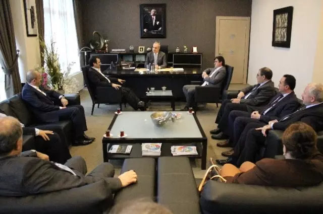 Kemal Öztürk: Ne Şehrin Sorunlarını, Ne de Ümmetin Dertlerini Unuturuz