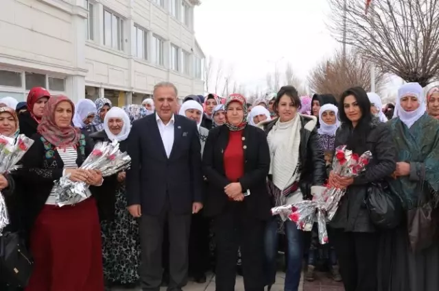 Mart Dünya Kadınlar Günü Gezisi Mart Dünya Kadınlar Günü Gezisi
