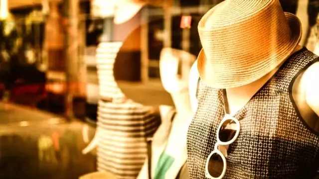 Moda Dünyasının Unutulmaz Skandalları Moda Dünyasının Unutulmaz Skandalları