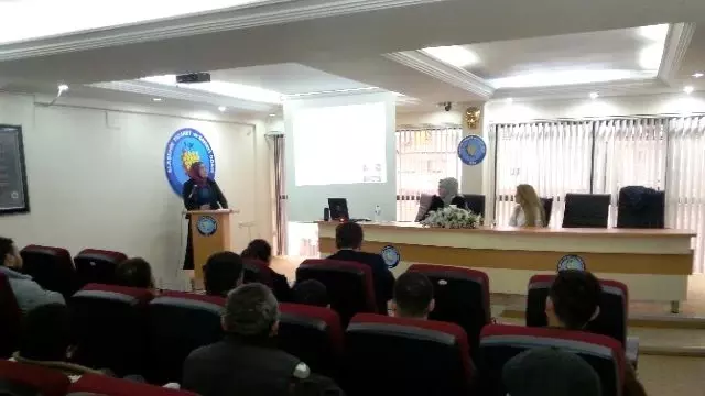 Alaşehir'de 'Kadına Karşı Şiddete Hayır' Semineri Düzenlendi Alaşehir'de 'Kadına Karşı Şiddete Hayır' Semineri Düzenlendi