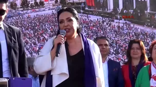 Antalya Türkan Şoray: Her Kadın Öyle ya da Böyle Şiddete Uğramıştır Antalya Türkan Şoray: Her Kadın Öyle ya da Böyle Şiddete Uğramıştır