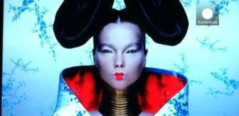 Björk ve Tüm Kariyeri New York Moma'da Hayranlarıyla Buluşuyor