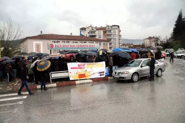 Kız Öğrencilere 'Size Tecavüz Mubah' Diyen Kadın Öğretmene Soruşturma (2)